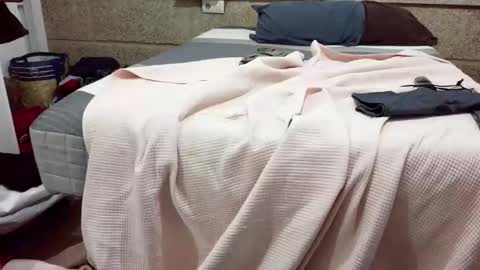 scubi007 online show from October 20, 5:41 am