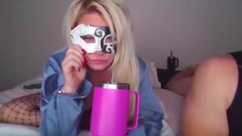 SDBeachfreaks online show from November 13, 5:06 am