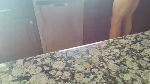 Snapshot of sdbeachfreaks chatting on March 9, 12:14 am SDBeachfreaks online show from March 9, 12:14 am