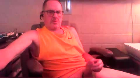 Snapshot of sdh69 chatting on April 3, 3:32 pm eating pussy sucking dick online show from April 3, 3:32 pm