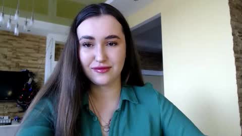 Snapshot of sea_cocktail chatting on January 9, 9:59 am Elizabeth online show from January 9, 9:59 am