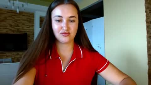 Elizabeth  online show from July 3, 9:48 am