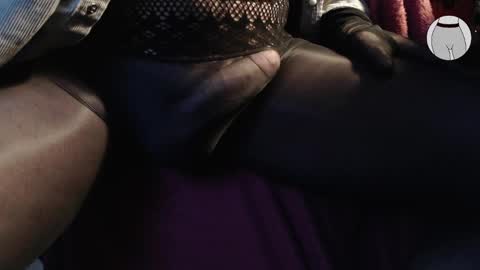 Snapshot of seamlessly chatting on December 4, 7:06 am seamlessly online show from December 4, 7:06 am