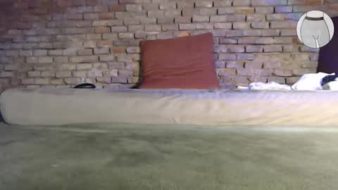 Snapshot of seamlessly chatting on September 20, 8:10 pm seamlessly online show from September 20, 8:10 pm