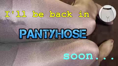 Snapshot of seamlessly chatting on October 5, 8:12 am seamlessly online show from October 5, 8:12 am