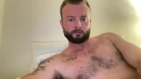 Snapshot of sean19111 chatting on February 21, 7:37 pm sean19111 online show from February 21, 7:37 pm