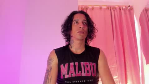   online show from February 9, 1:37 pm