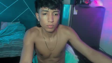 Snapshot of sean_scoth2 chatting on December 26, 6:54 pm Sean Scoth online show from December 26, 6:54 pm