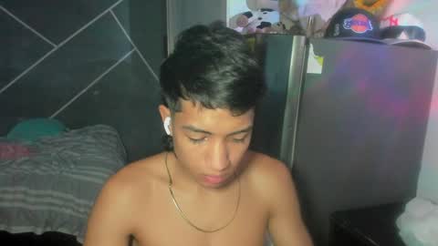 Snapshot of sean_scoth2 chatting on December 27, 9:11 pm Sean Scoth online show from December 27, 9:11 pm