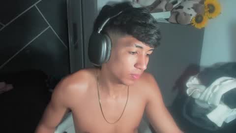 Snapshot of sean_scoth2 chatting on January 20, 7:14 pm Sean Scoth online show from January 20, 7:14 pm