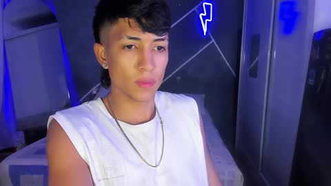 Snapshot of sean_scoth2 chatting on February 20, 7:01 am Sean Scoth online show from February 20, 7:01 am