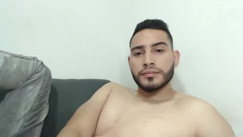 seank_noszka online show from January 2, 5:18 pm