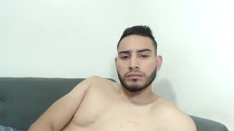 seank_noszka online show from January 4, 5:58 pm