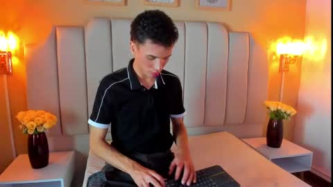 Sean online show from September 16, 4:46 am