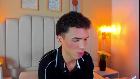 Sean online show from September 17, 3:41 am