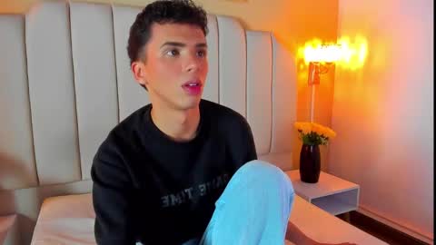 Sean online show from September 22, 3:52 am