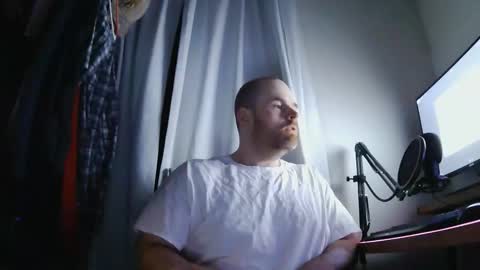 seanv26 online show from December 22, 3:47 am