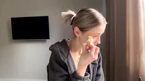 Kate online show from March 3, 11:16 am