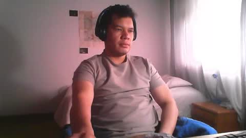 Snapshot of seb5759 chatting on July 5, 6:15 pm seb5759 online show from July 5, 6:15 pm