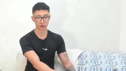 SEBASTIAN online show from March 21, 9:07 pm