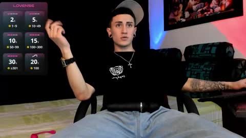 Snapshot of sebas_maverick chatting on November 25, 12:32 am Sebastian online show from November 25, 12:32 am