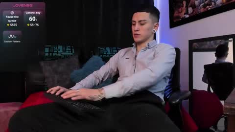 Snapshot of sebas_maverick chatting on February 23, 9:34 pm Sebastian online show from February 23, 9:34 pm