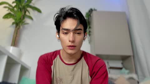 sebastian online show from January 9, 4:30 am