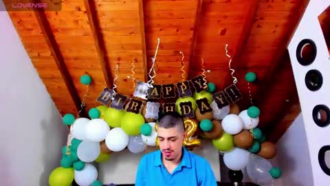 Snapshot of sebastian_berne chatting on February 22, 8:53 pm Sebastian Berne online show from February 22, 8:53 pm