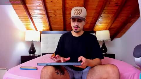 Snapshot of sebastian_berne chatting on March 3, 7:49 pm Sebastian Berne online show from March 3, 7:49 pm