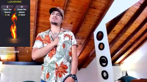 Snapshot of sebastian_berne chatting on September 19, 8:20 pm Sebastian Berne online show from September 19, 8:20 pm