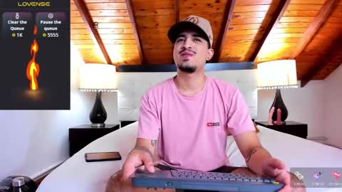 Snapshot of sebastian_berne chatting on September 26, 7:29 pm Sebastian Berne online show from September 26, 7:29 pm