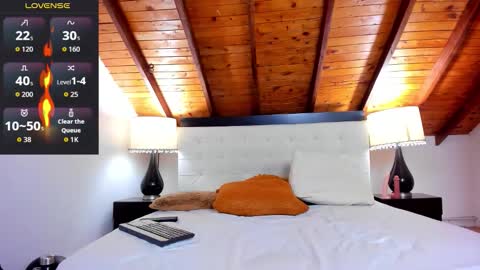 Snapshot of sebastian_berne chatting on October 1, 7:20 pm Sebastian Berne online show from October 1, 7:20 pm