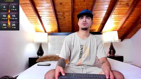 Snapshot of sebastian_berne chatting on October 20, 7:25 pm Sebastian Berne online show from October 20, 7:25 pm