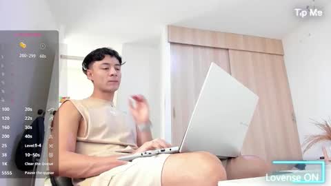 SEBAS  online show from October 28, 1:25 pm