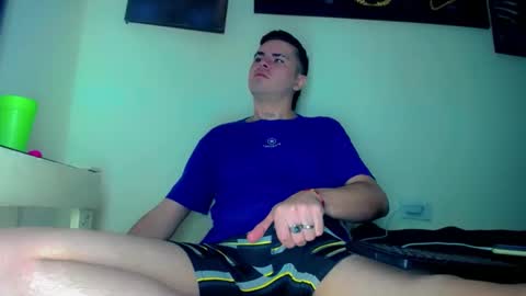 Snapshot of sebastian_loaiza chatting on November 15, 4:47 pm Sebastian online show from November 15, 4:47 pm