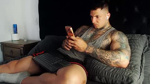 Sebastian online show from April 14, 6:36 pm