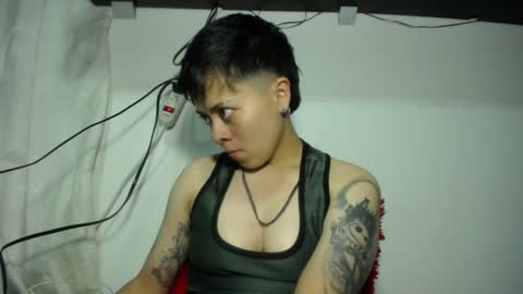Snapshot of sebastian_posse chatting on June 30, 1:50 am Myystiic online show from June 30, 1:50 am