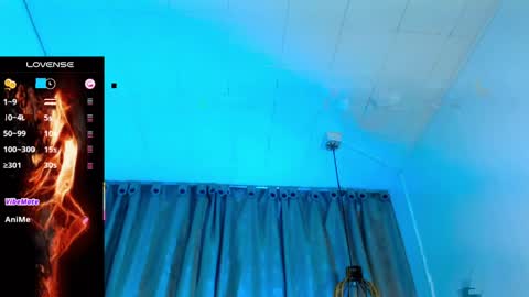 Snapshot of sebastian_smitt chatting on April 10, 12:21 pm sebastian_smitt online show from April 10, 12:21 pm