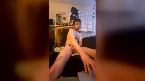 Snapshot of sebastiancum1991 chatting on April 19, 11:53 am sebastiancum1991 online show from April 19, 11:53 am