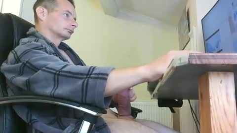 Snapshot of sebastianspalding450 chatting on May 28, 9:06 am sebastianspalding450 online show from May 28, 9:06 am