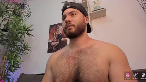 Instagram jeanpaulfit  online show from November 15, 11:54 pm