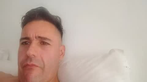 Snapshot of sebatorlop chatting on February 24, 7:23 pm Sebastian Torres Lpez online show from February 24, 7:23 pm