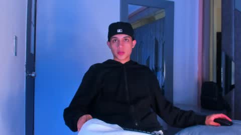 Sebastian online show from April 12, 4:50 am