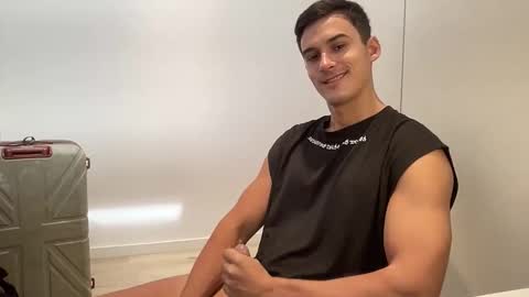 Snapshot of sebybeba chatting on May 21, 1:51 pm sebybeba online show from May 21, 1:51 pm