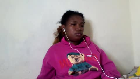 Snapshot of secil3274 chatting on July 8, 8:02 pm secil3274 online show from July 8, 8:02 pm