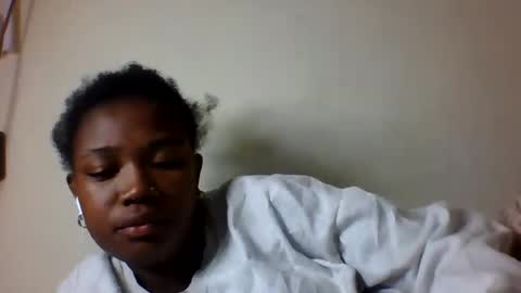 Snapshot of secil3274 chatting on July 17, 8:46 pm secil3274 online show from July 17, 8:46 pm