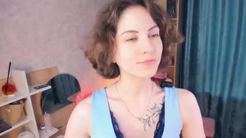 Mia online show from June 29, 5:57 am