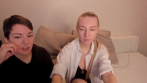 Amanda and  pair in a real life we love each other but can play with you online show from December 11, 8:36 am