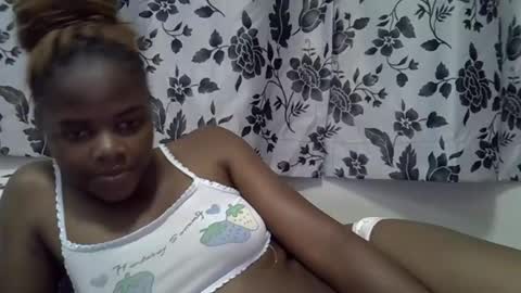 Snapshot of secret_seducer chatting on November 15, 12:45 pm cruce online show from November 15, 12:45 pm