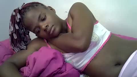 Snapshot of secret_seducer chatting on December 5, 6:00 am cruce online show from December 5, 6:00 am